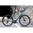 MOUSTACHE SAMEDI DIMANCHE 28.4 ROAD OPEN PEBBLE GREY 2025 NŐI ELEKTROMOS ORSZÁGÚTI KERÉKPÁR