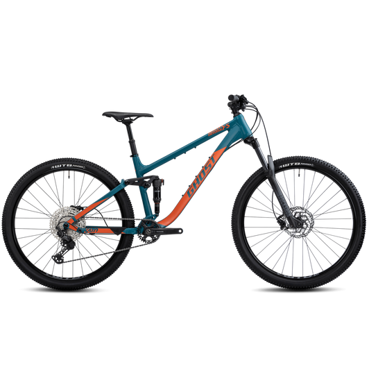 GHOST KATO FS UNIVERSAL BLUE GREY/ORANGE MATT 2022 FÉRFI ÖSSZTELESZKÓPOS MTB KERÉKPÁR